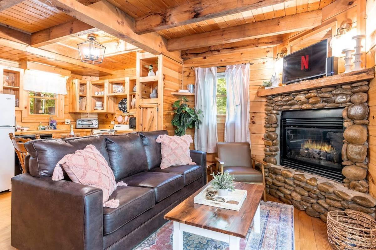 Villa Quaint & Secluded Near Dollywood With Bbq&Hot Tub Pigeon Forge Exterior foto